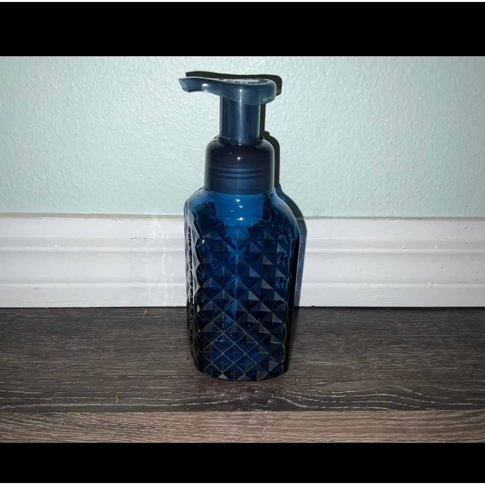 Bath and Body Works Foaming Soap Dispenser Blue Diamond Glass Reusable Bottle